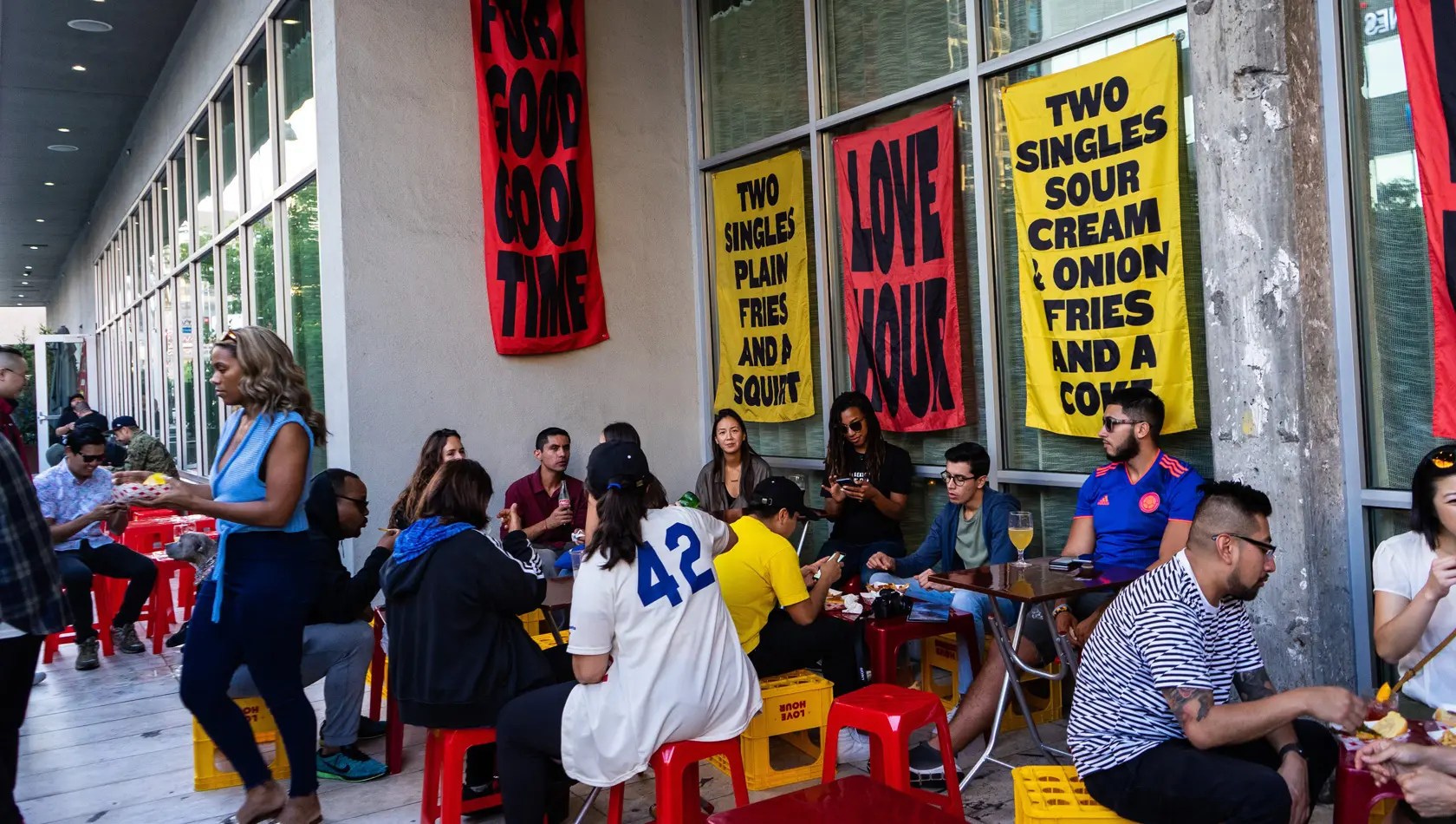 Crowd in love hour fast food corner