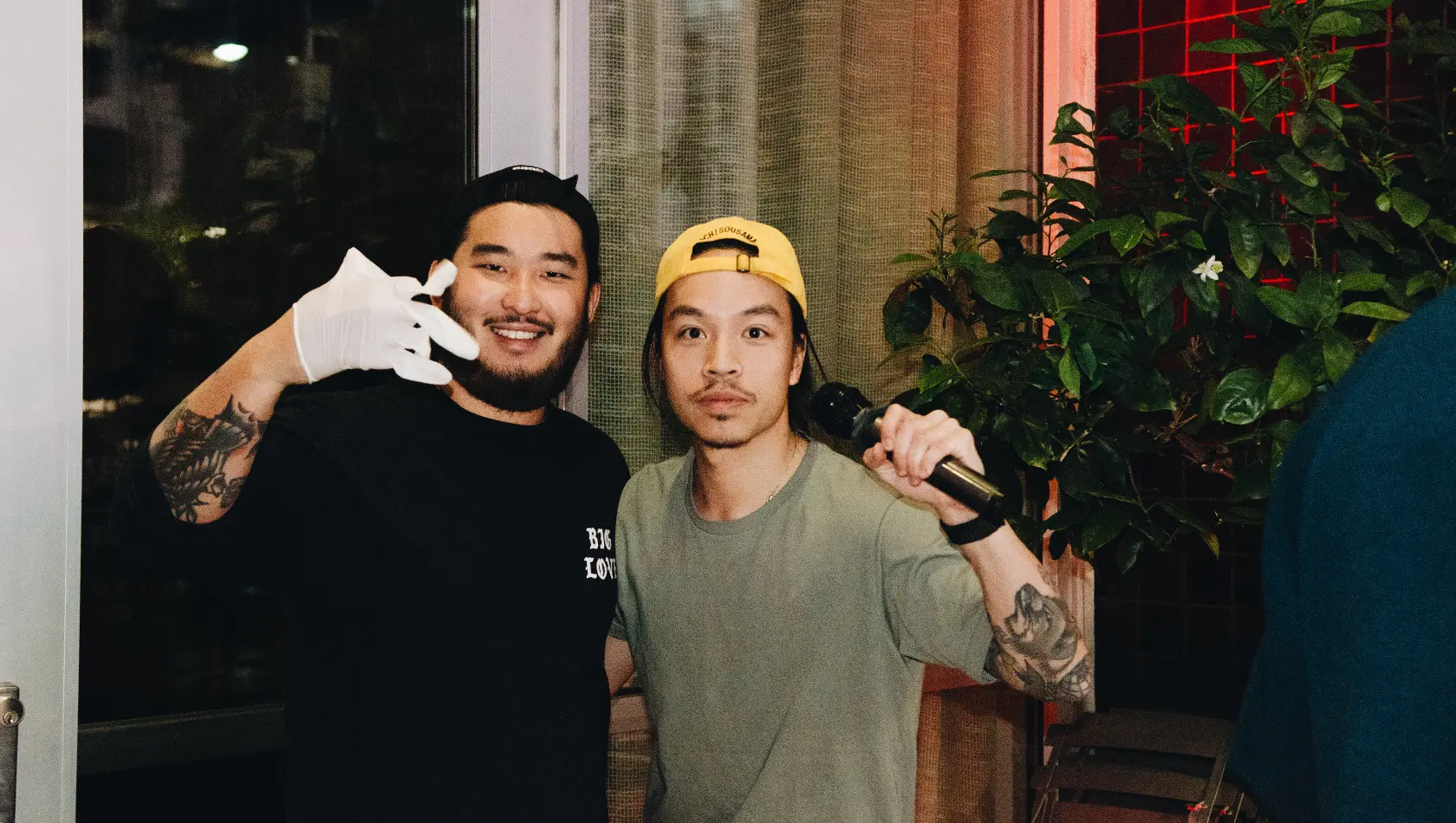 Crowd in love hour fast food corner