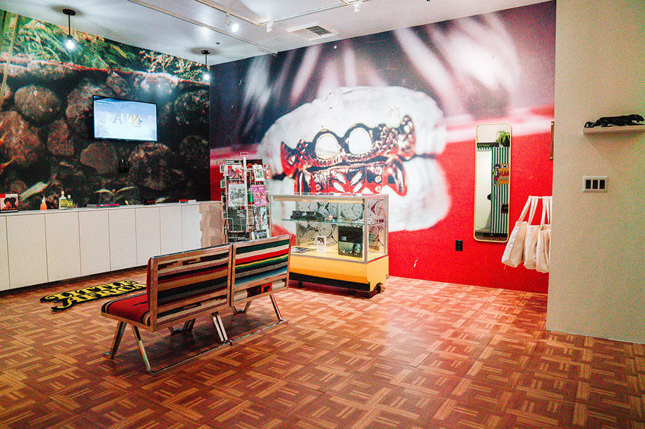 NALIA Commemorative — A pop-up souvenir shop encompassing the entrepreneurial spirit of shopkeepers found throughout predominantly Black & Brown neighborhoods.