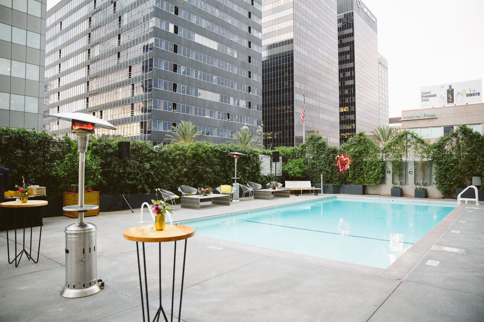 Empty pool with table & chairs