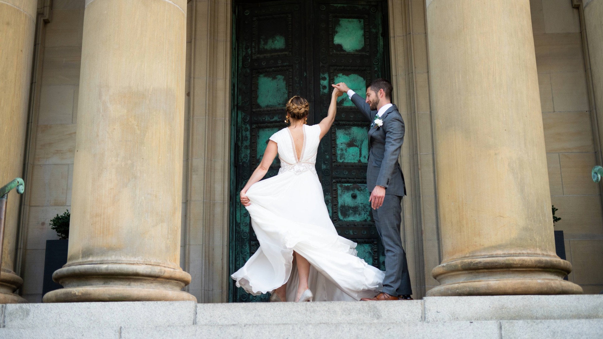 wedding couple outside LINE DC